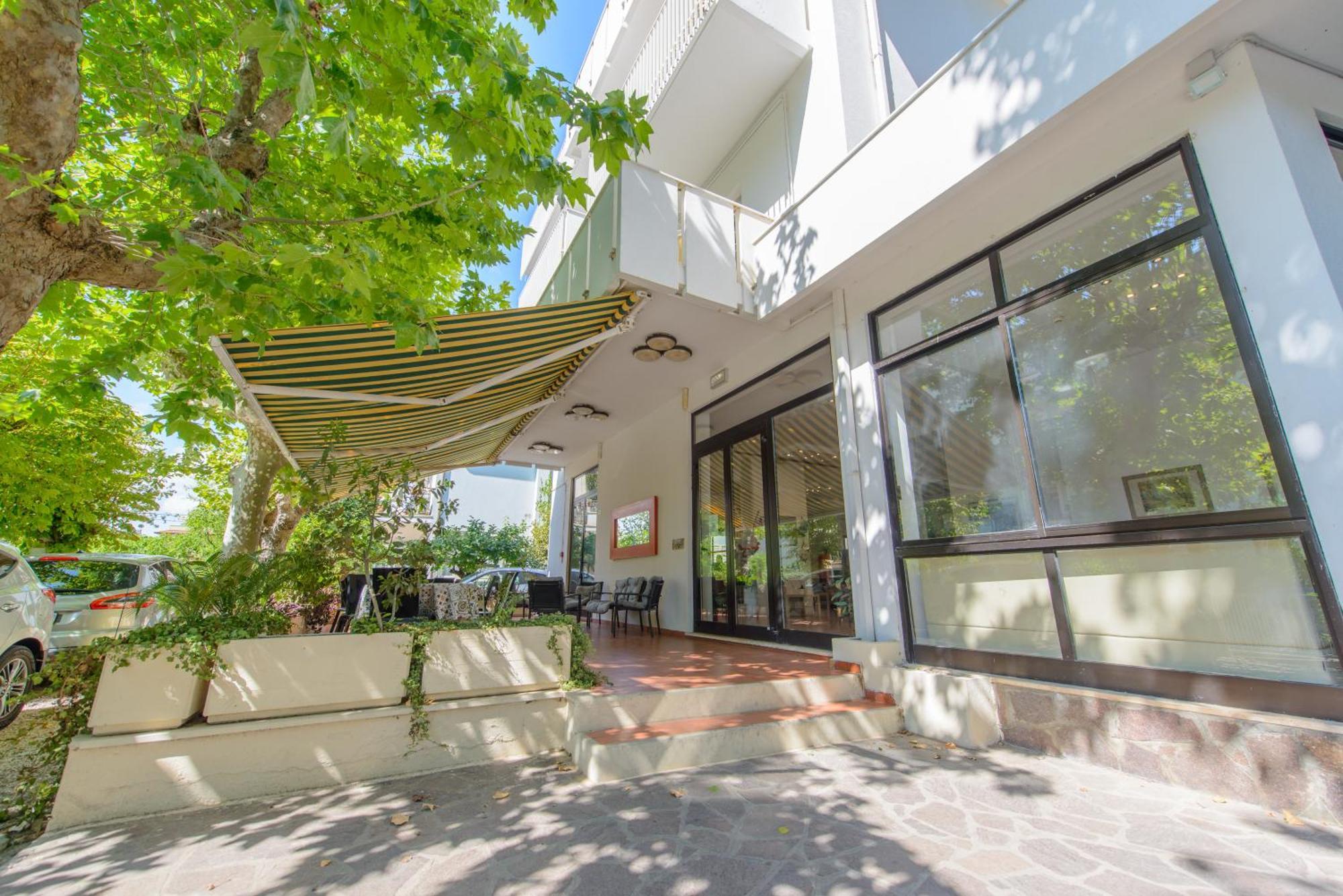 Hotel Avana Mare Rimini Exteriör bild