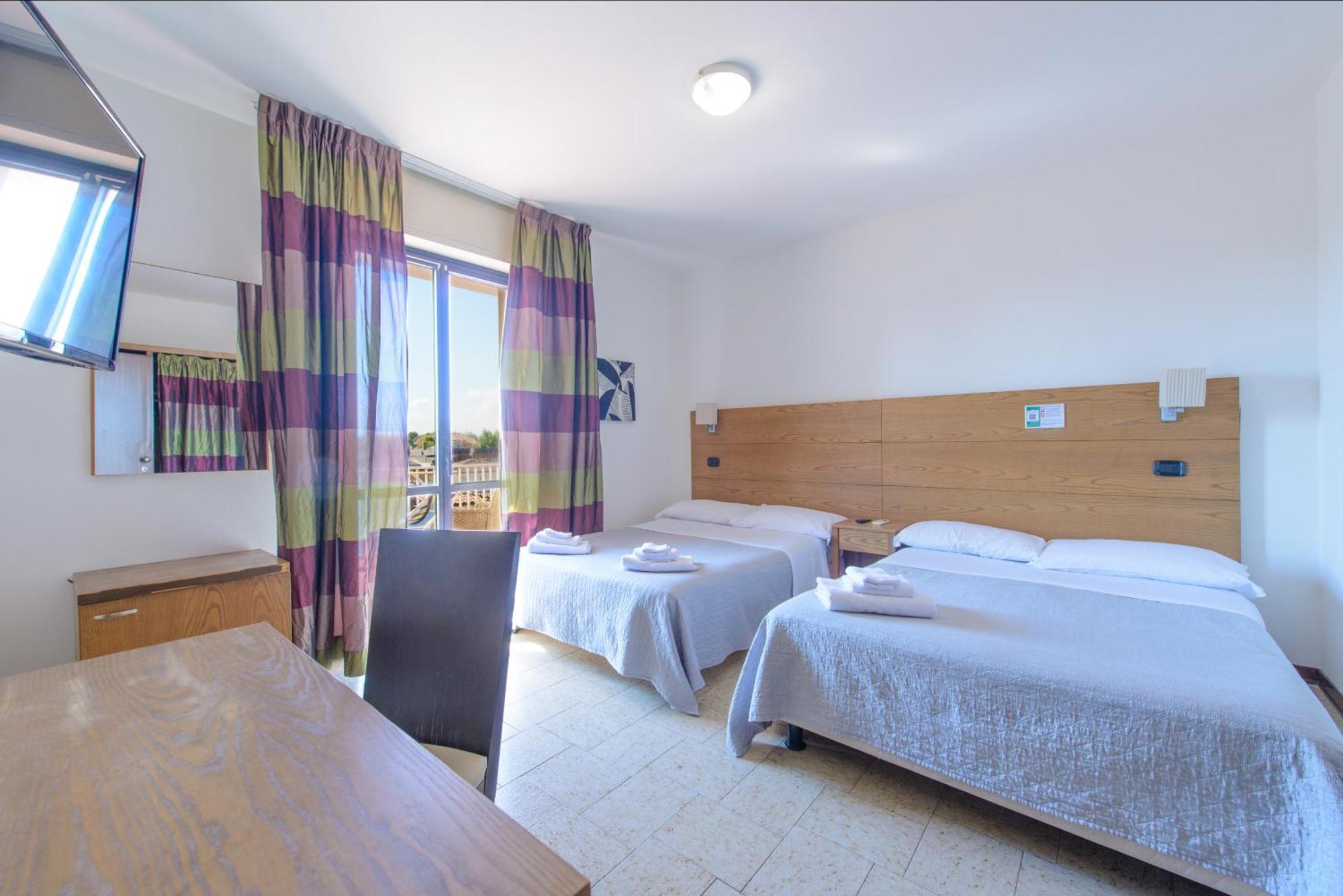 Hotel Avana Mare Rimini Exteriör bild