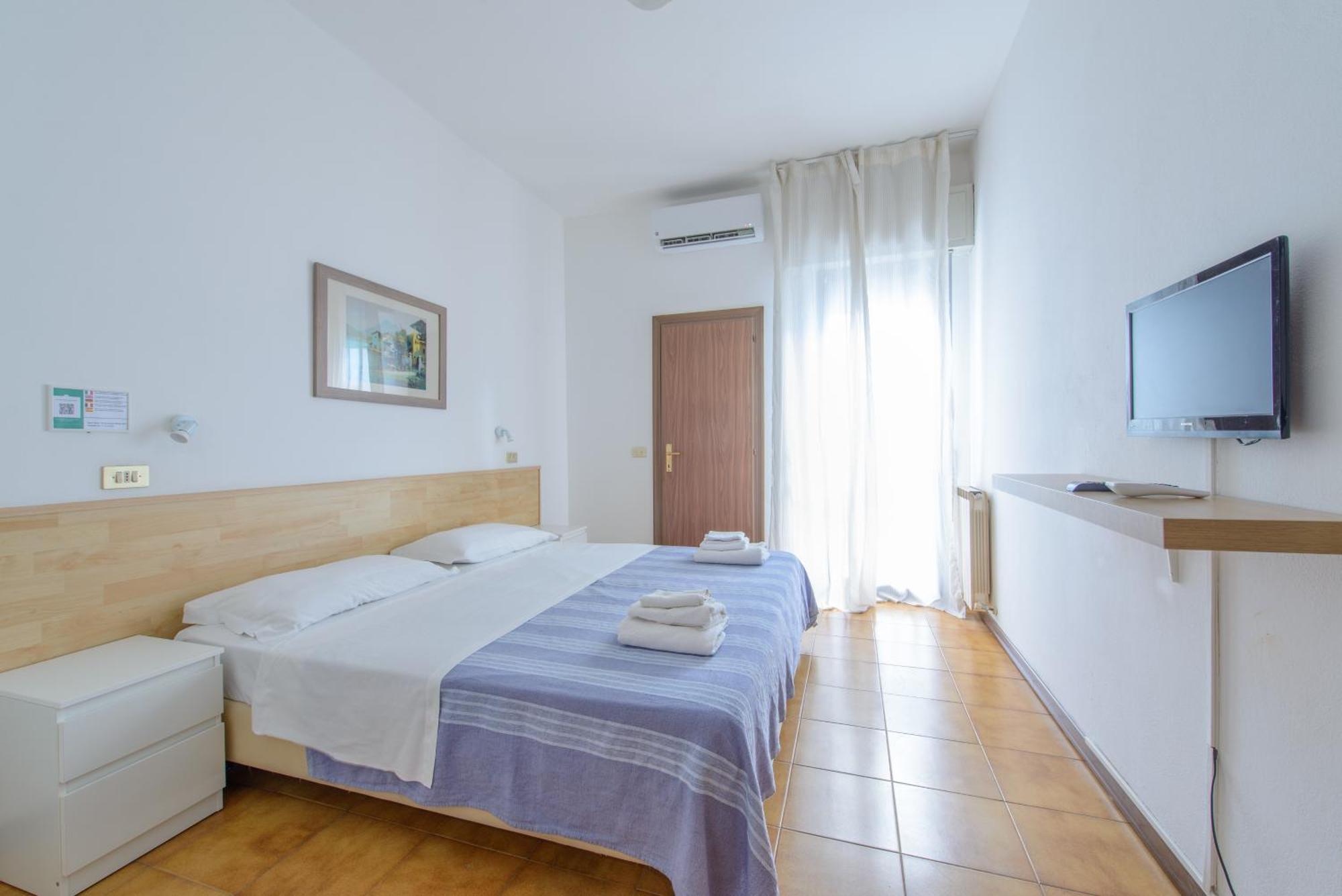 Hotel Avana Mare Rimini Exteriör bild