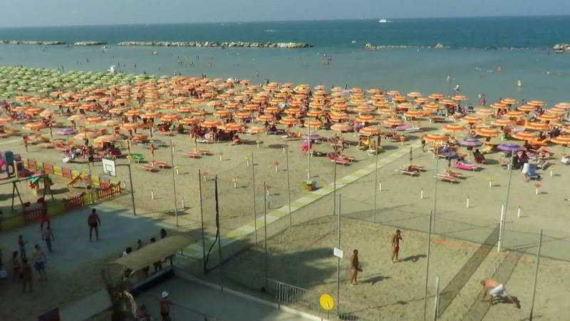 Hotel Avana Mare Rimini Exteriör bild
